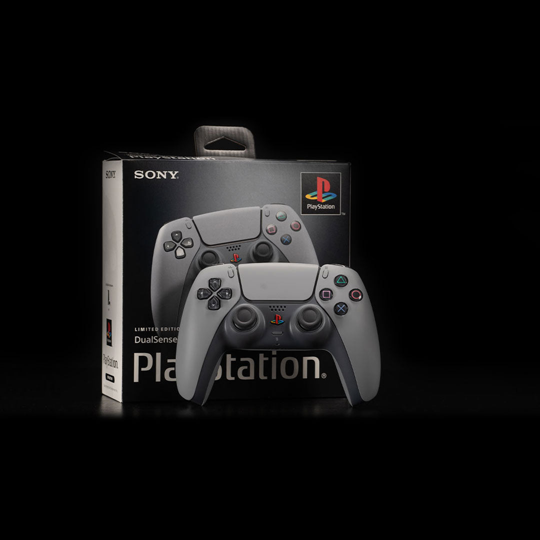 30th Anniversary Retro PS5 Controller