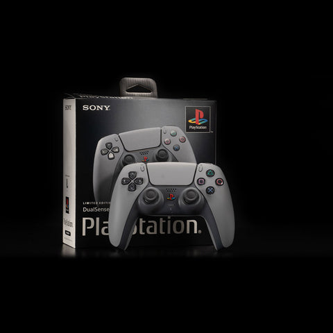 30th Anniversary Retro PS5 Controller