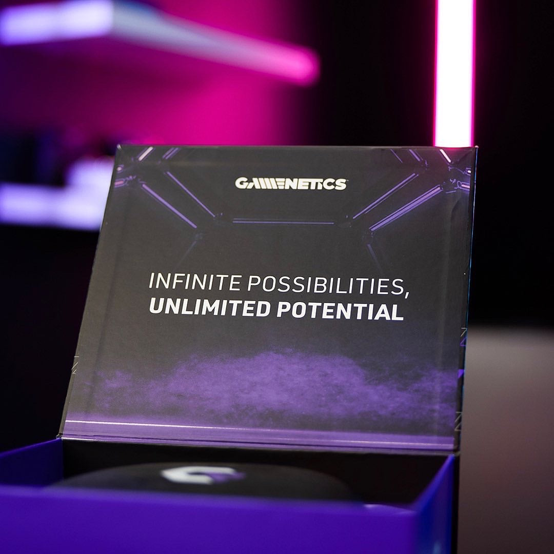 Black Chrome Gold PS5